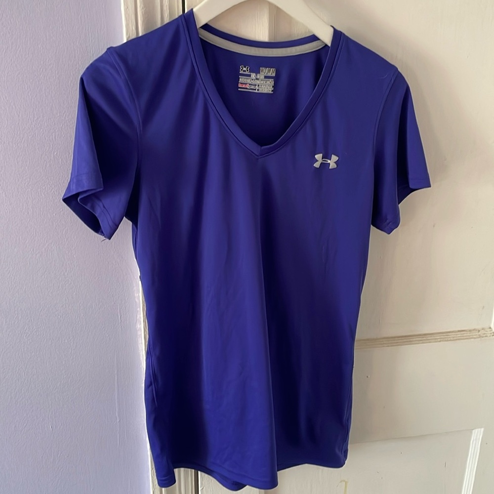 Under Armour v-neck tee